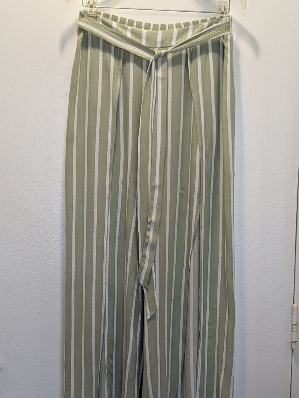 Guess Sage Green & White Striped Wide Leg Pants - Size M